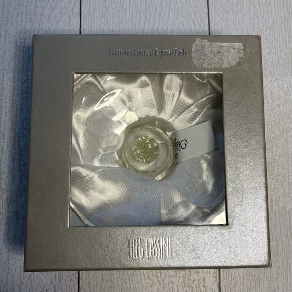 OLEG CASSINI Diamond Cut Footed Crystal Dish Elegant Vintage - Picture 2 of 16